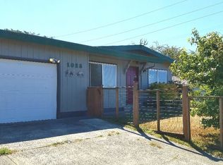 1025 Garfield Ave, Coos Bay, OR 97420