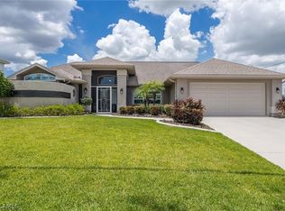 1913 SW 51st St, Cape Coral, FL 33914
