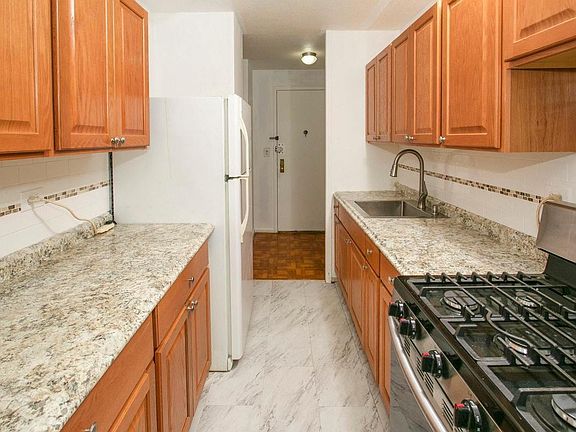 3rd image of 290 W 232nd St APT 6B