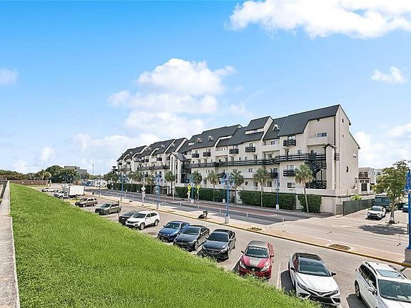 2nd image of 7300 Lakeshore Dr APT 2
