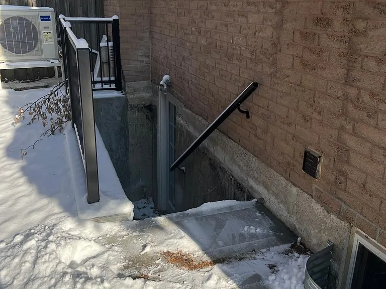 570 Springview Dr #BASEMENT — Photo 19