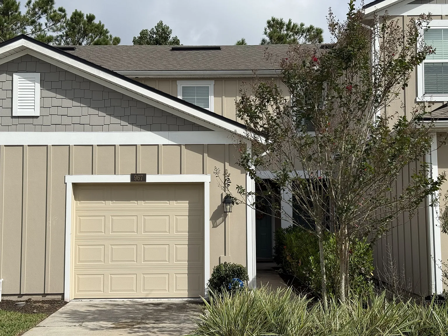 967 Observatory Pkwy — Photo 1