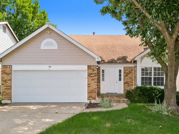 402 Waterside Dr, Grover, MO 63040