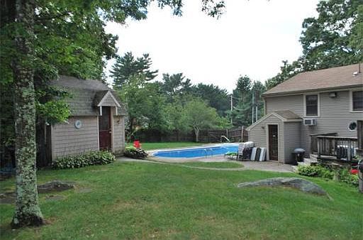 4th image of 34 Lantern Ln