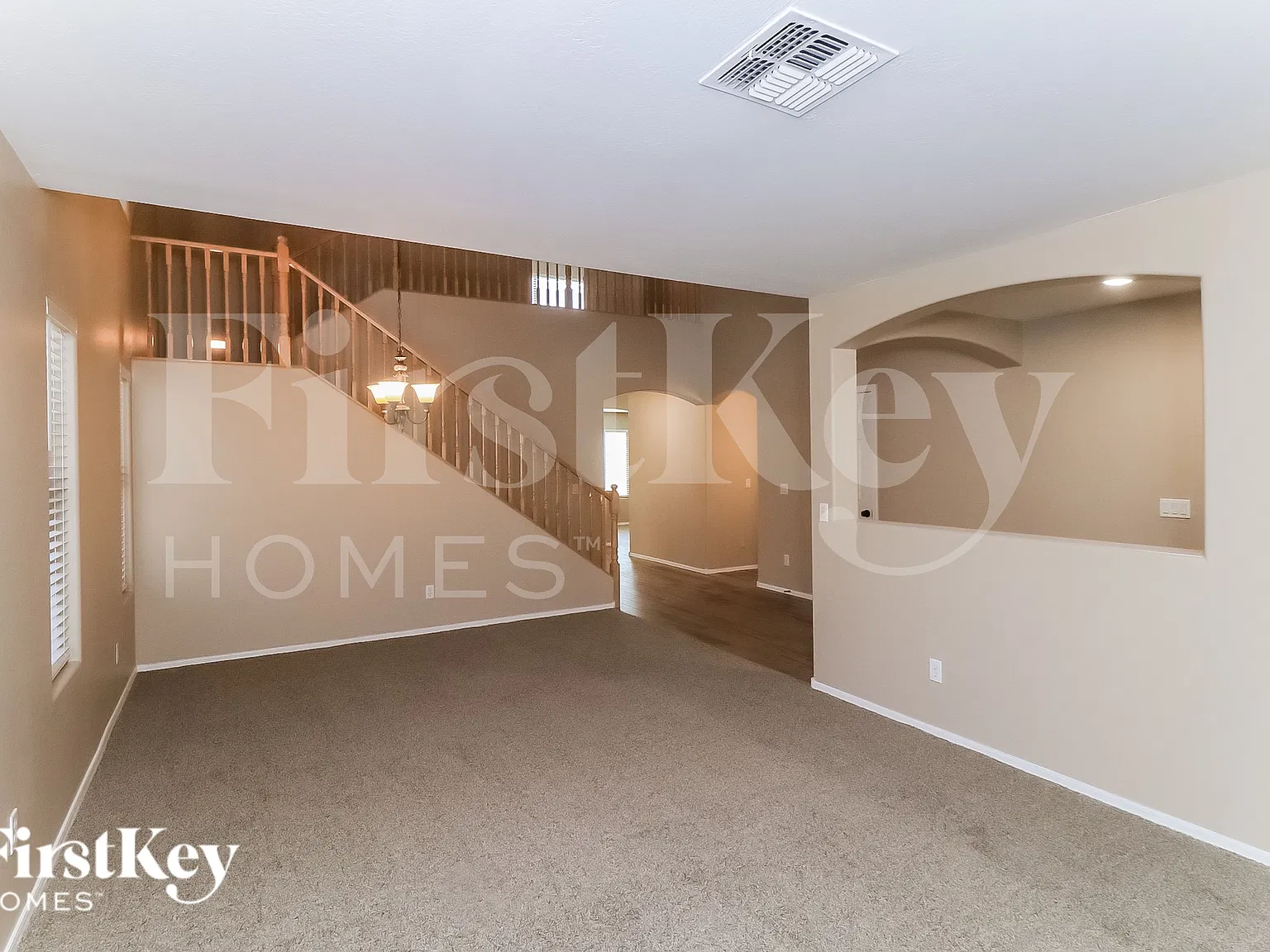 4 bed, 3.0 bath, 2879 sqft, $2,380 — Photo 4