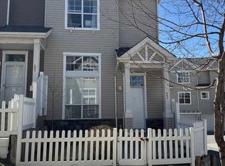 241 NE Elgin Gdns SE, Calgary, AB T2Z4T6
