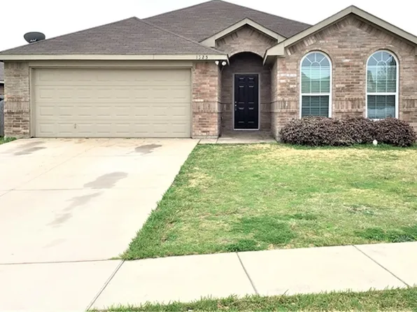 1325 Rosedale Springs Ln, Fort Worth, TX 76134