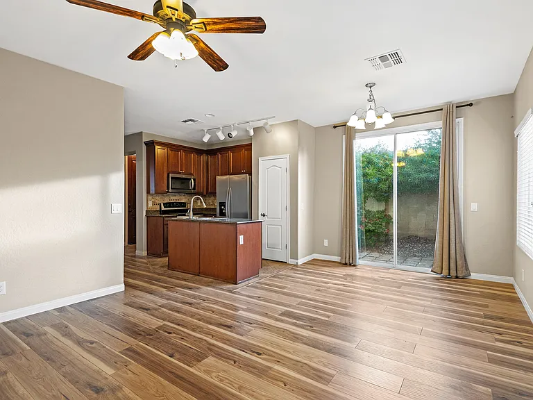 4311 E Carla Vista Dr — Photo 19