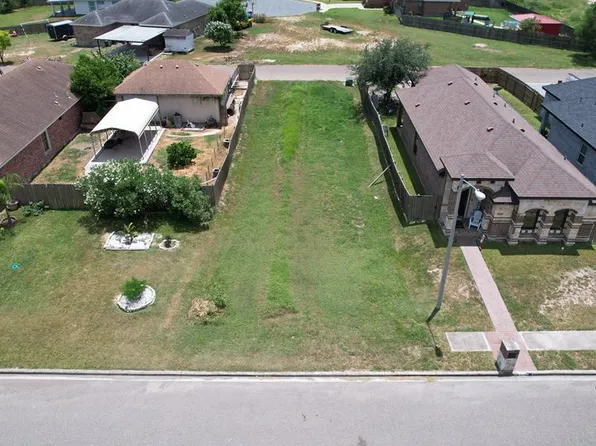 1728 Leann Rimes Rd, Edinburg, TX 78542