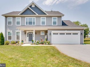 7 Trout River Ter, Falling Waters, WV 25419