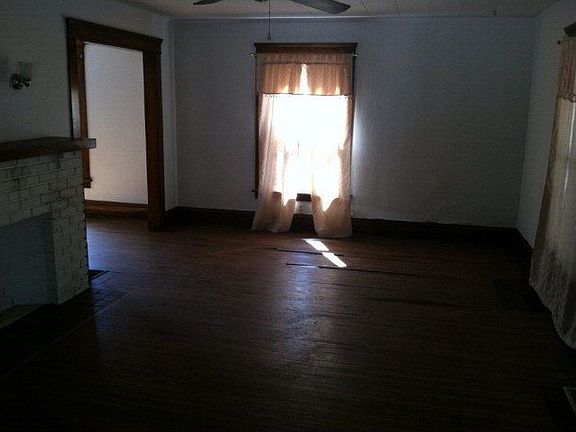 4th image of 551 Ellicott Ct