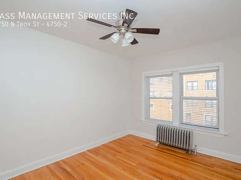 4750 N Troy St #2 — Photo 8