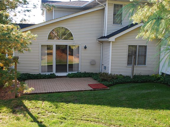 2nd image of 19360 Bradford Ct