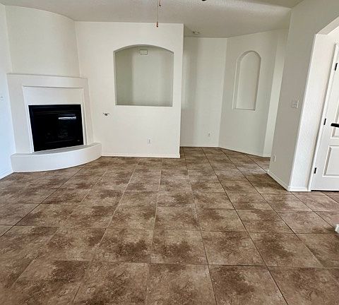5th image of 5857 Galleria Grande St