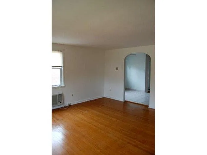 Building Photo - 8037 Pine Rd #2