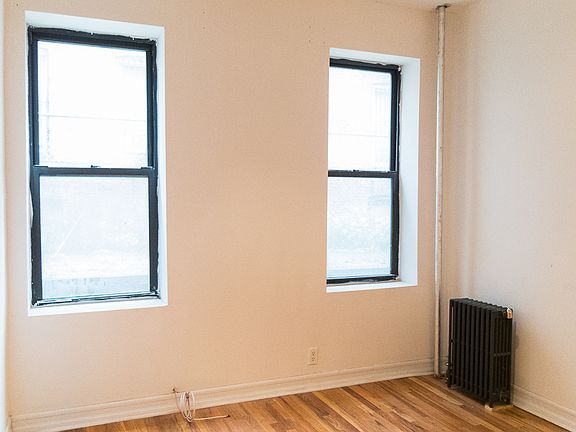 2nd image of 356 Saint Johns Pl APT C