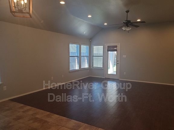 2nd image of 286 Blackhaw Dr