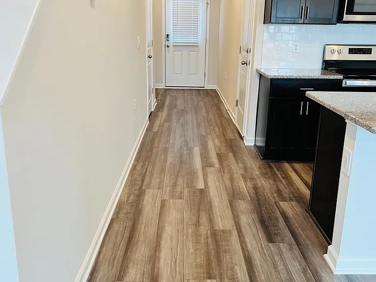 929 Field Ivy Dr — Photo 5