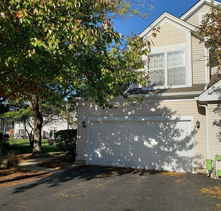 2nd image of 411 Oxford Ct