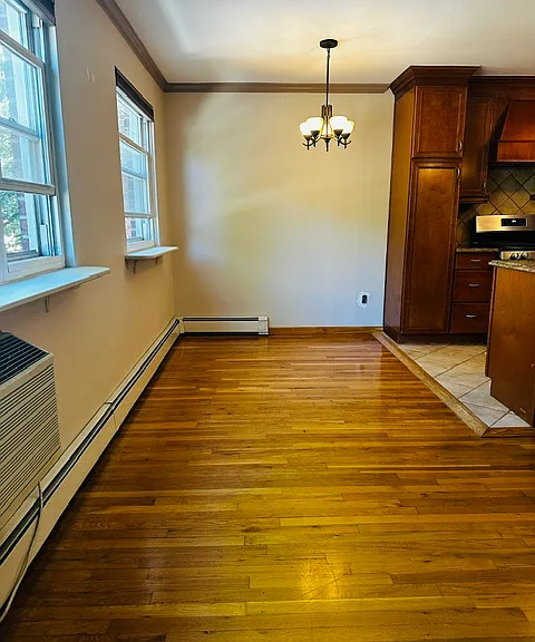 32-29 41st St #3 — Photo 3