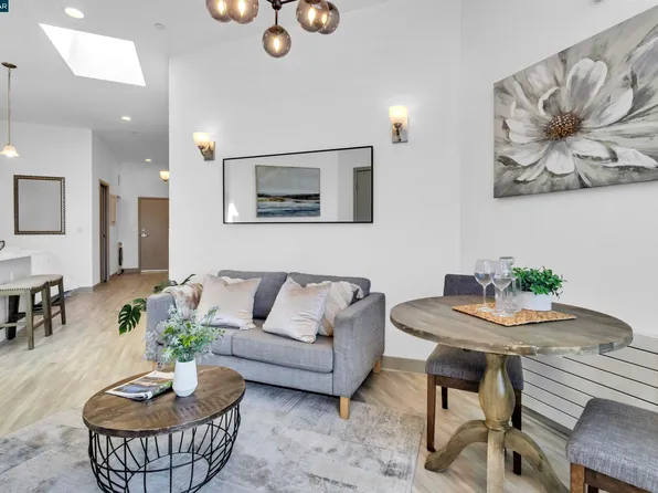 410 Webster St APT 5, Oakland, CA 94607