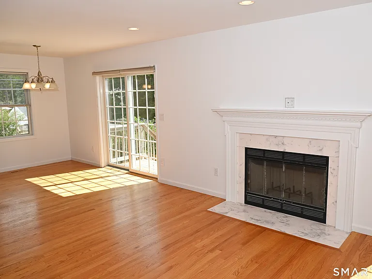 65 East Ave — Photo 10