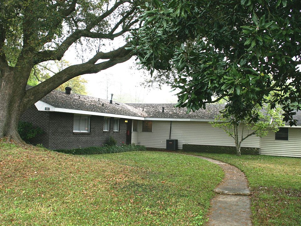 1st image of 4004 Pleasant Dr