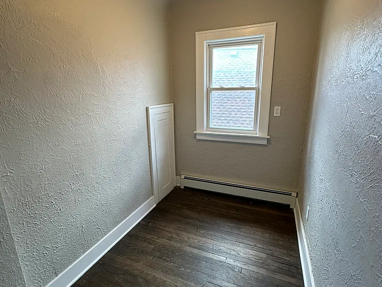 327 Liberty St #3 — Photo 11