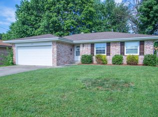 2449 S Kings Ave, Springfield, MO 65807