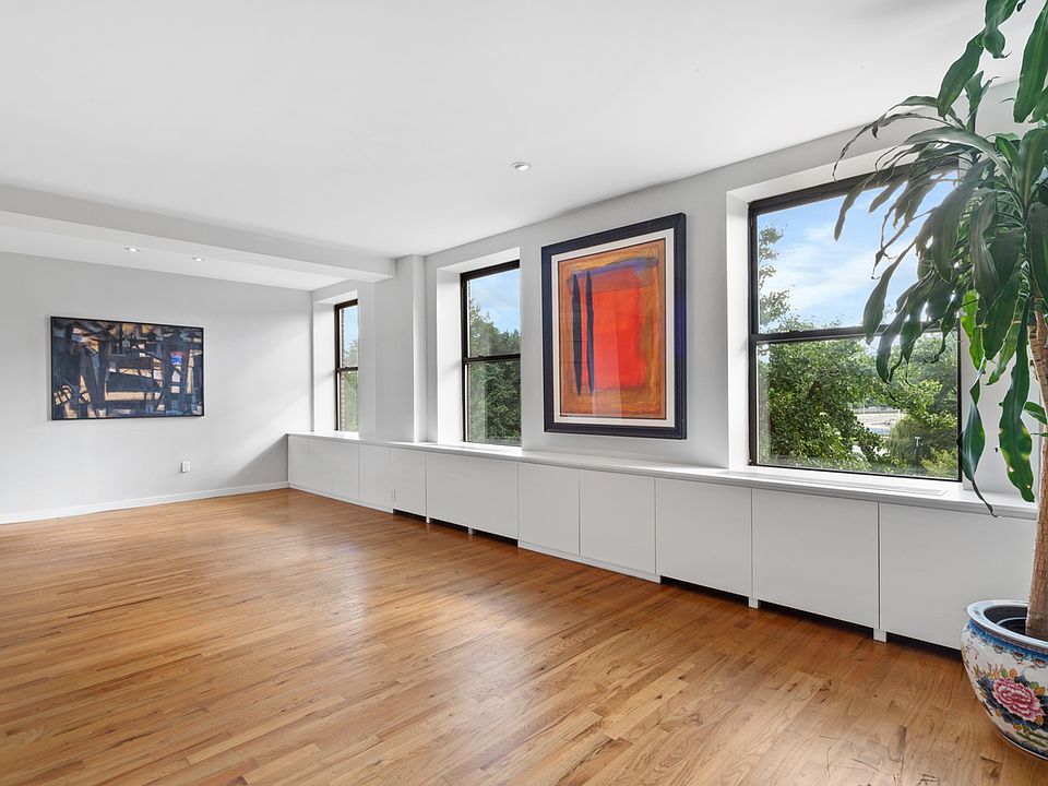 1st image of 125 Central Park N #4A