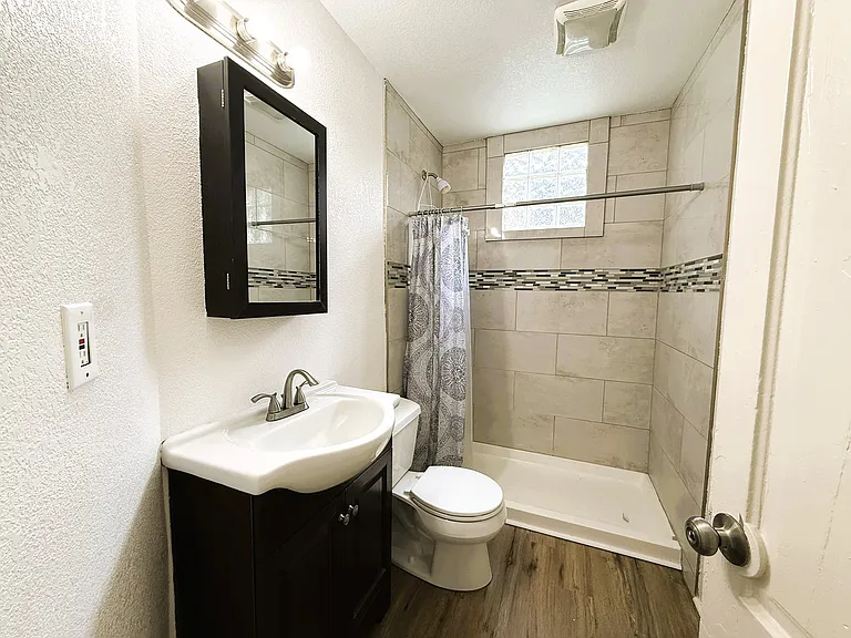 1912 N Wellington Pl #1912 — Photo 4