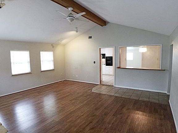 5th image of 1304 Carol Ann Dr
