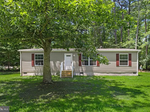 33350 Sycamore St, Ocean View, DE 19970