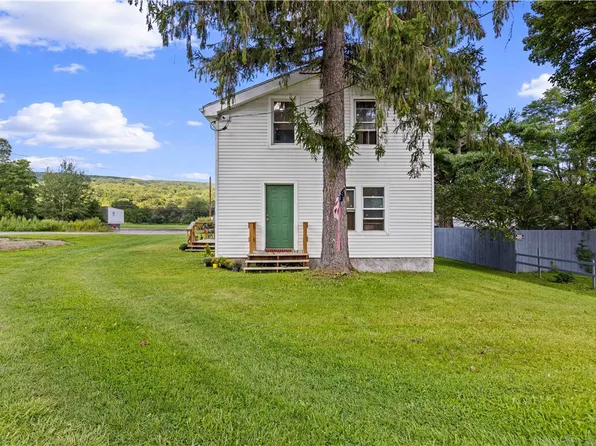 8086 S Main St, Springwater, NY 14560