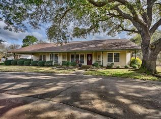 2504 Mustang Rd, Brenham, TX 77833