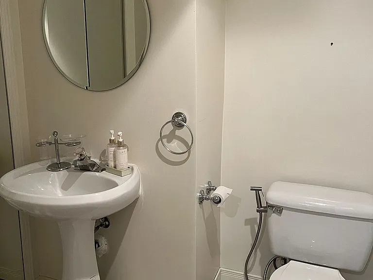 686 York Hill Blvd — Photo 14