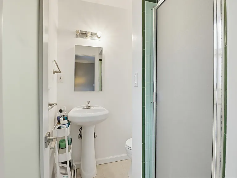 7372 Stanford Ave — Photo 13