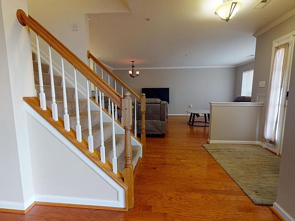 3rd image of 2639 S Everly Dr #8-5