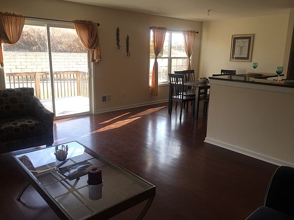 3rd image of 15 Brookview Ln