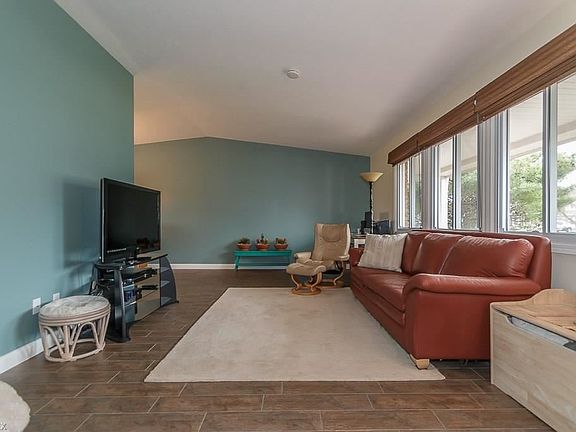 4th image of 6331 Ramblewood Dr