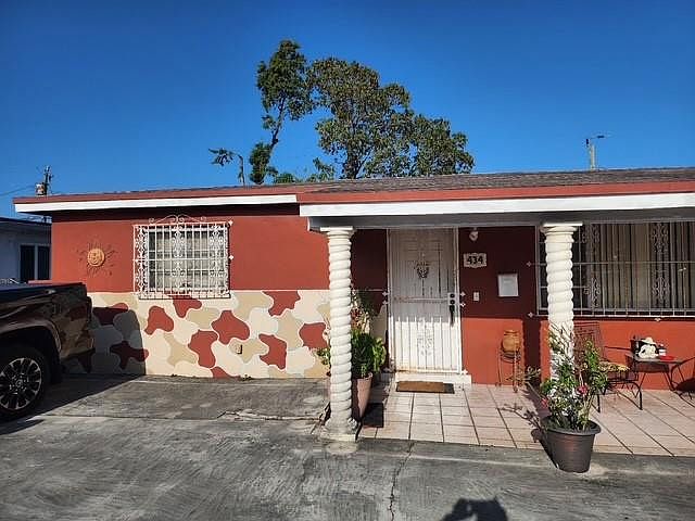 2nd image of 434 SE 9th Court
