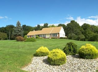 8 Artist View Ln, Blairstown, NJ 07825