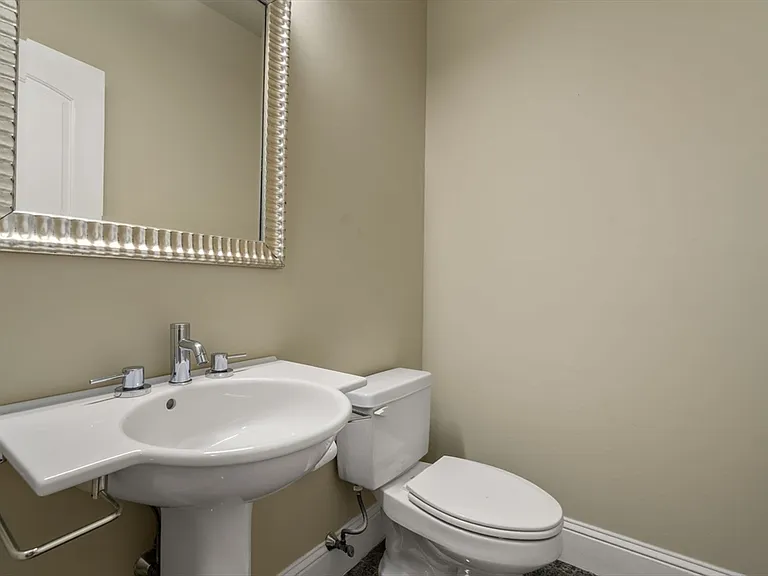 31 Florence Rd #31 — Photo 21
