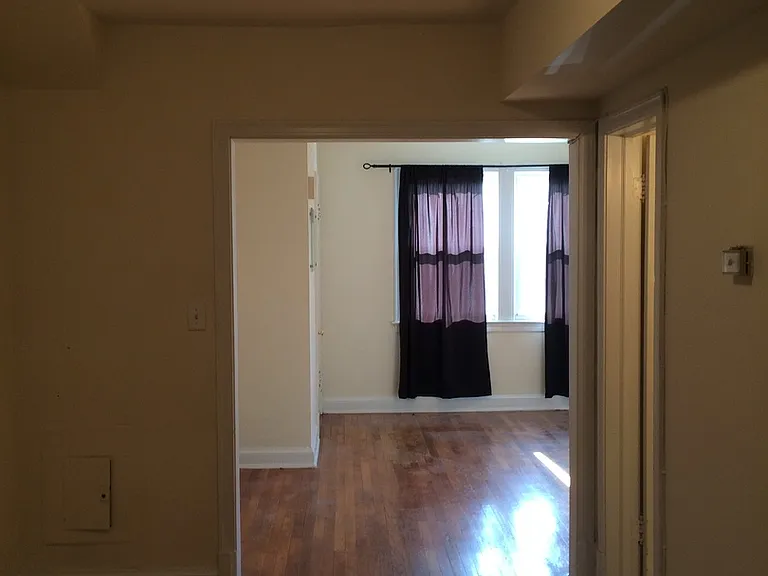 1830 Independence Ave SE — Photo 2