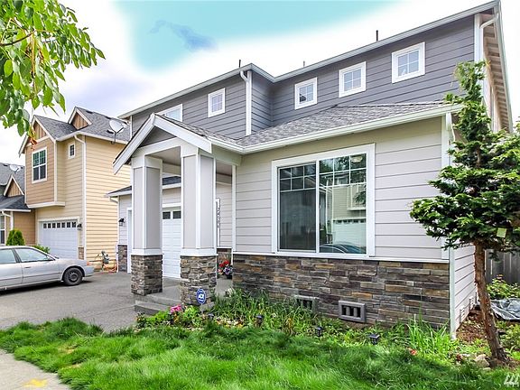 2nd image of 24506 108th Pl SE