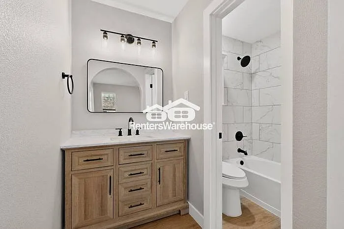 2605 Royal Oaks Dr — Photo 23