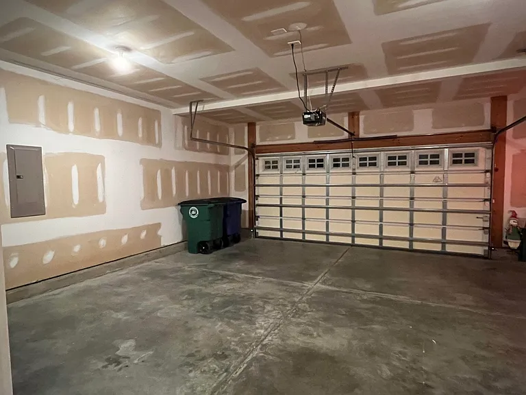 2130 Blue Iris Dr — Photo 19