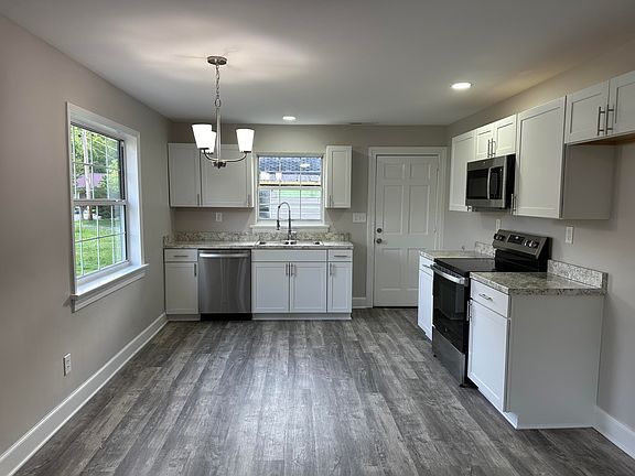 4th image of 109 Ellis Dr