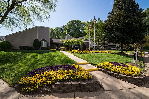 Devonwood Apartment Homes Photo 1