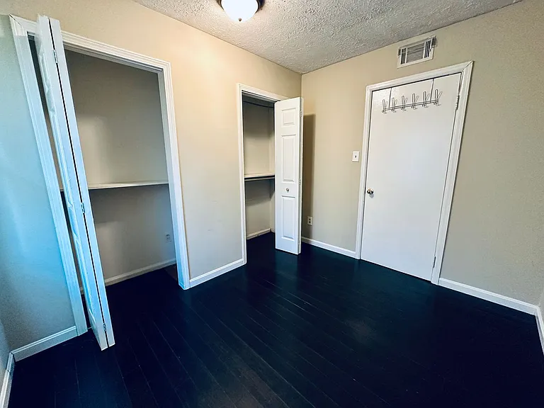 2506 Fureen Dr — Photo 10